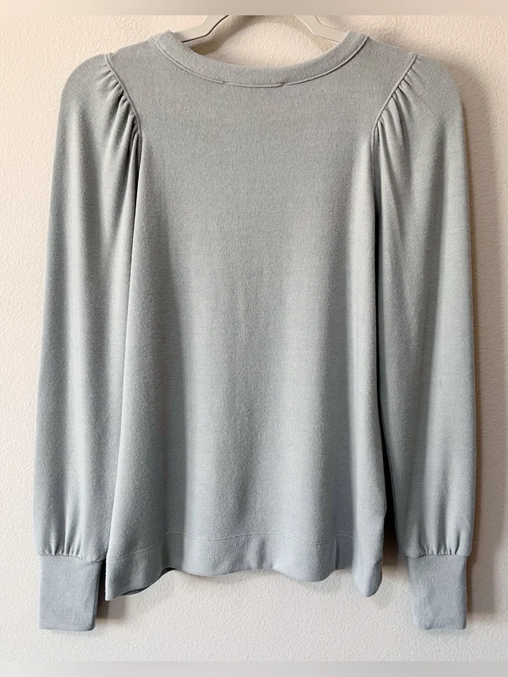 Ann Taylor LOFT NWT Gray Long Puff Sleeve Lightweight Sweater Blouse Size XS
